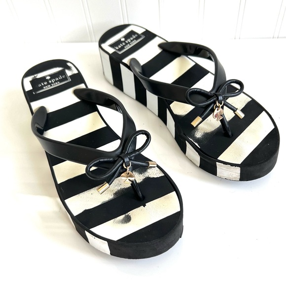 kate spade ♠️ sz 8 Rhett Wedge slides Sandals flip flops black and white - Picture 7 of 15